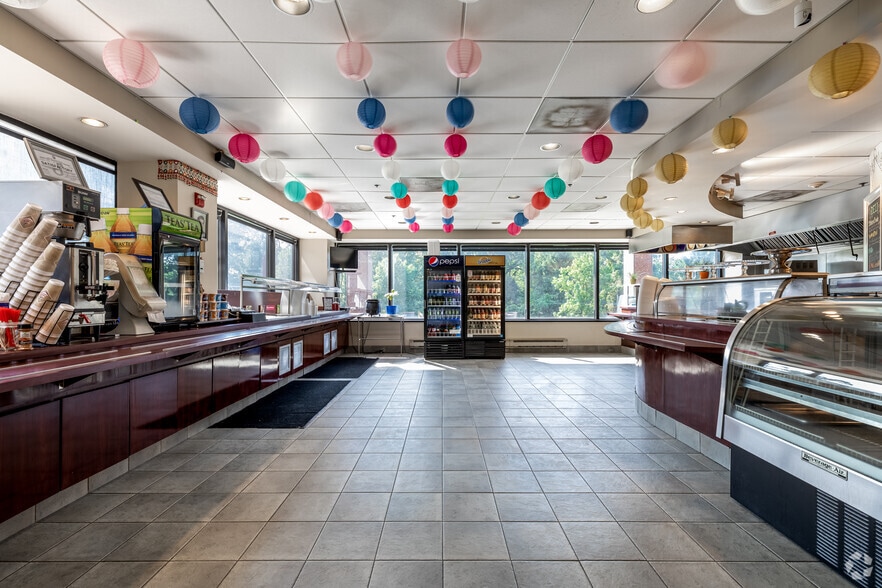 More Photos Of 300 Tice Blvd, Woodcliff Lake Office For Lease