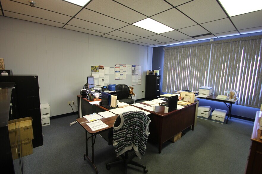 More Photos Of 3 Washington St, North Reading Warehouse For Sale