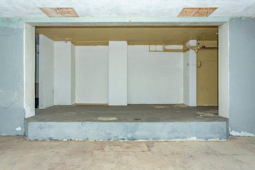 More Photos Of 2001 Avenue Z, Birmingham Religious Facility For Sale