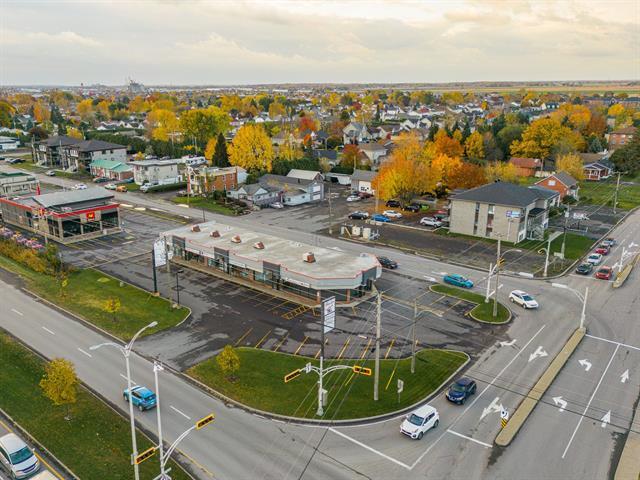 More Photos Of 212-220 Boul Saint-Luc, Saint-jean-sur-richelieu Storefront Retail Office For Sale