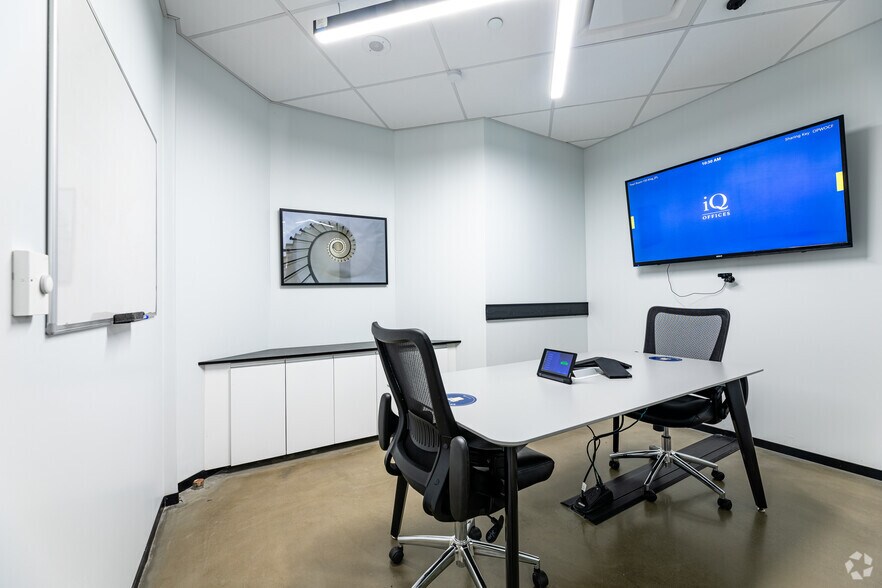 More Photos Of 150 King St W, Toronto Office For Lease