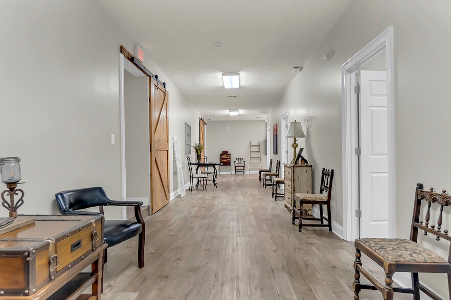 More Photos Of 1501 US Highway 19 S, Leesburg Office For Sale