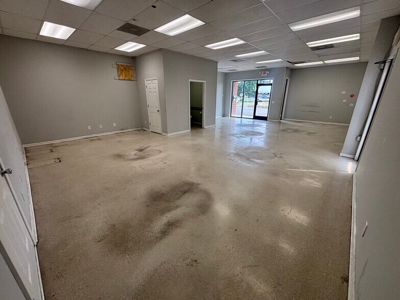 More Photos Of 109 Threet Industrial Rd, Smyrna Flex For Lease