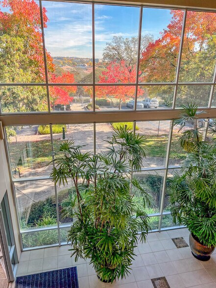 More Photos Of 1101 Creekside Ridge Dr, Roseville Office For Lease
