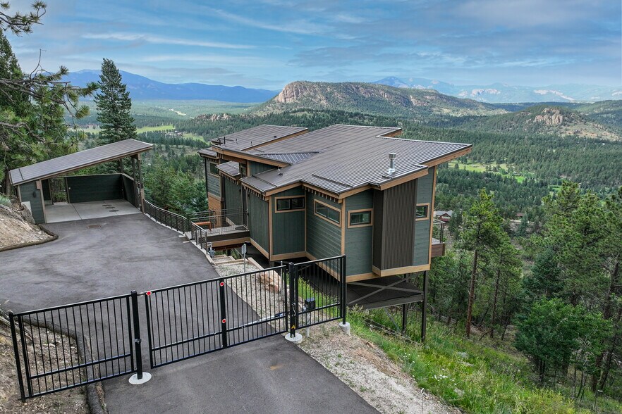 More Photos Of 893 Dick Mountain Drive, Bailey Specialty For Sale