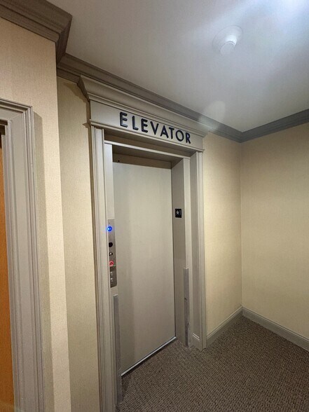 More Photos Of , Bloomfield Office For Sale