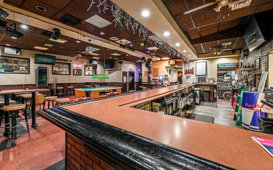 More Photos Of 830-840 Linden Ave, East Pittsburgh General Retail For Sale