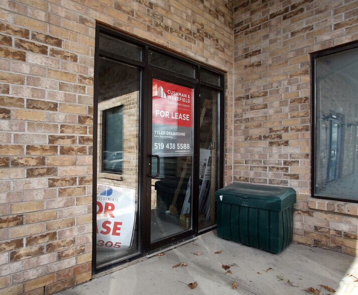 More Photos Of 1385 N Routledge Park, London Office For Lease