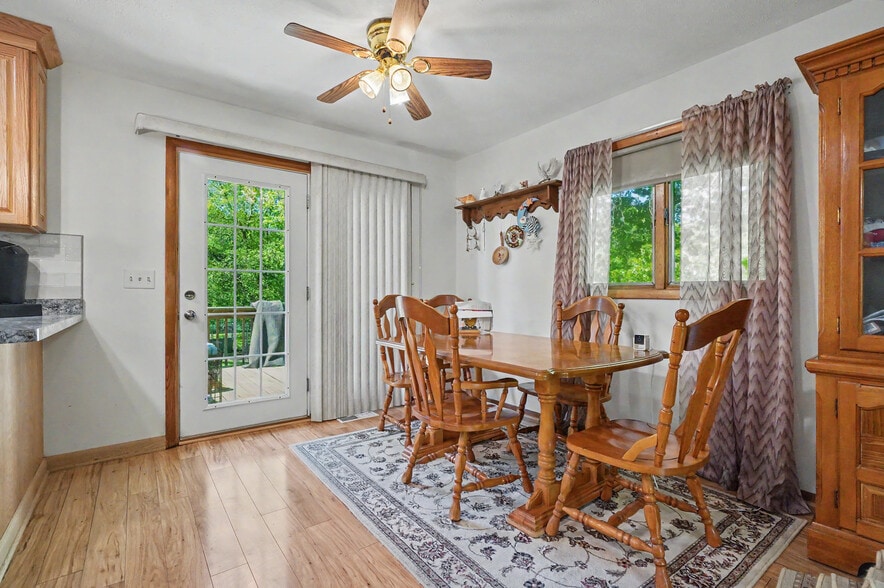 More Photos Of 4250 Herr Fieldhouse Rd, Southington Veterinarian Kennel For Sale
