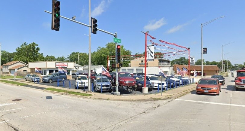Primary Photo Of 17080 Dixie Hwy, Hazel Crest Auto Dealership For Sale
