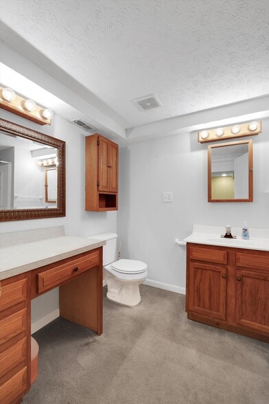 More Photos Of 3208 College Dr, Louisville Office Residential For Lease