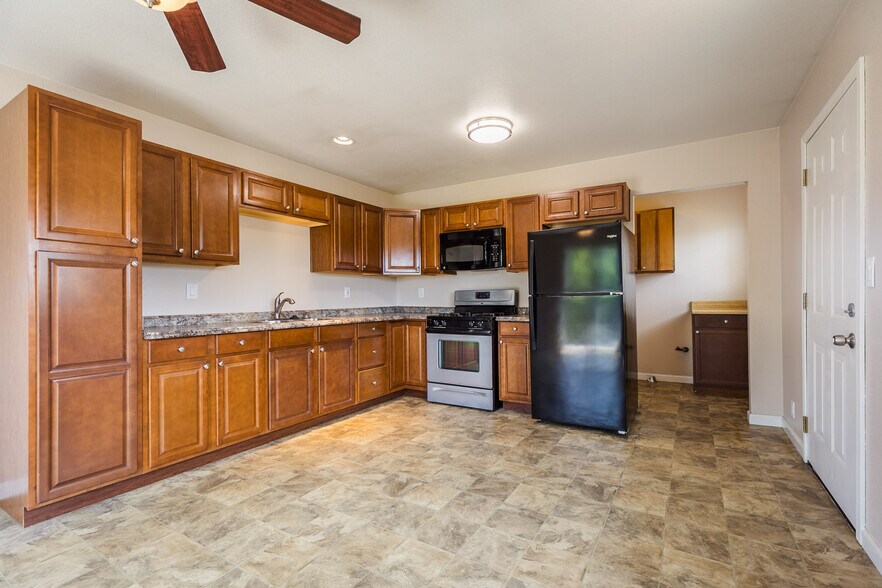 More Photos Of 479 Shy Ln, Chula Vista Multifamily For Sale