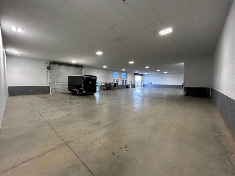 More Photos Of 1045 Packard Dr, Mooresville Light Manufacturing For Lease