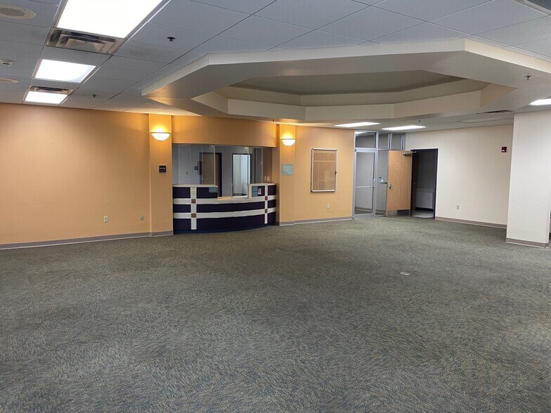 More Photos Of 2406 Catalpa Ave, Pascagoula Medical For Lease