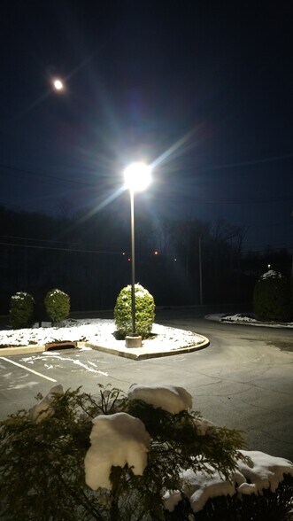 More Photos Of 8 Industrial Pky, Ringwood Warehouse For Sale