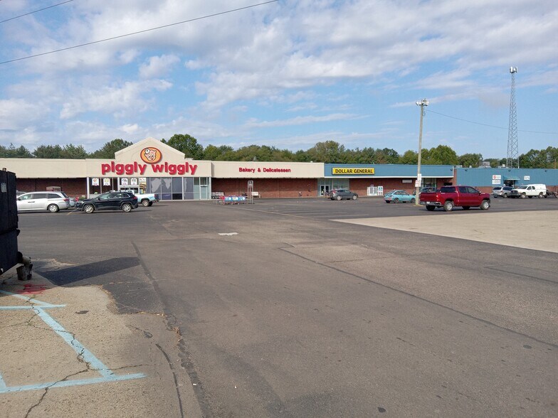 More Photos Of 70 N Plains Rd, The Plains Storefront Retail Office For Lease