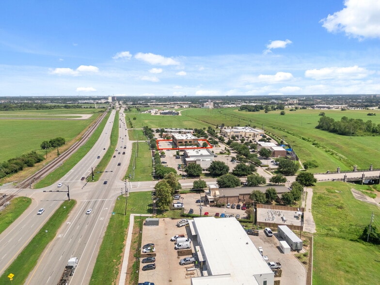 More Photos Of 6514 Highway 90A, Sugar Land Medical For Sale