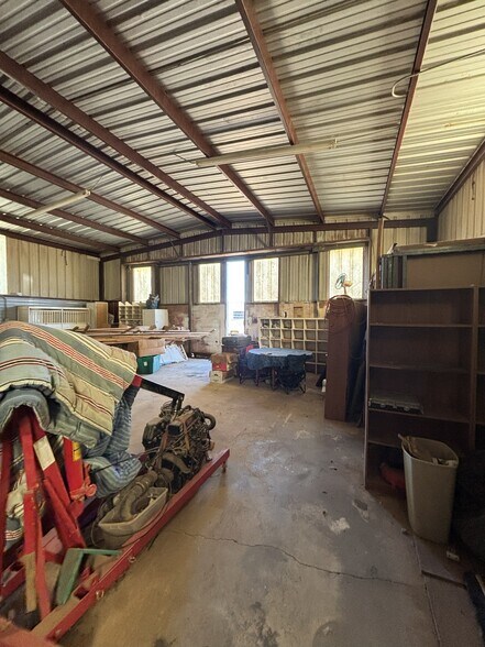 More Photos Of 8702 Private Road 7360, Wolfforth Warehouse For Sale