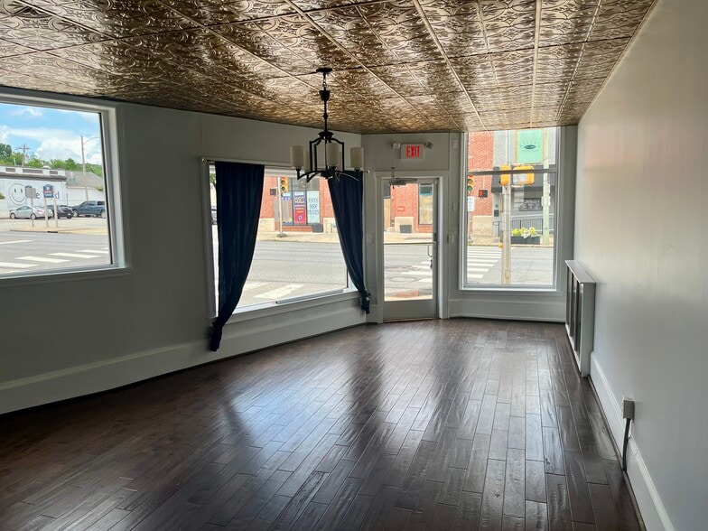 More Photos Of 1050 W Lancaster Ave, Bryn Mawr Storefront Retail Residential For Lease
