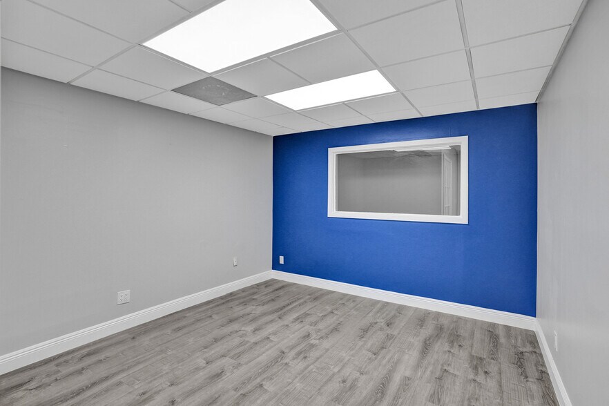 More Photos Of 2419 Hollywood Blvd, Hollywood Medical For Lease