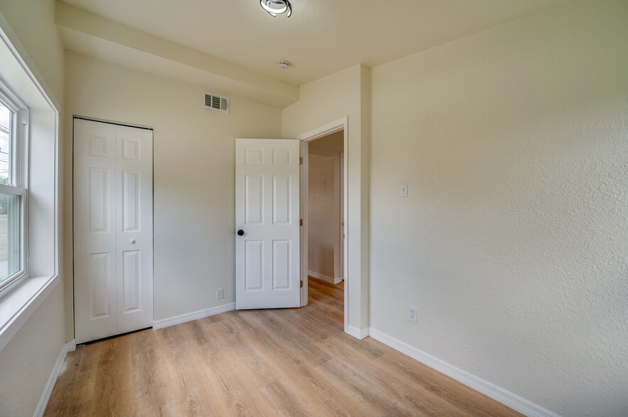 More Photos Of 259 Jefferson St, Daytona Beach Multifamily For Sale