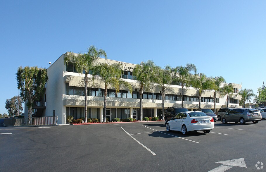 Primary Photo Of 301 W Bastanchury Rd, Fullerton Medical For Lease