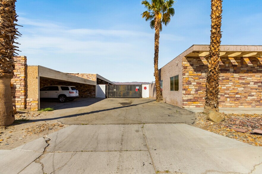 More Photos Of 83778 Avenue 45, Indio Distribution For Sale