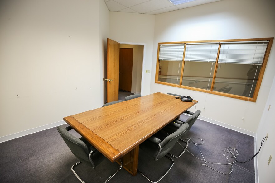 More Photos Of 1118 E Columbia Ave, Philadelphia Office For Lease