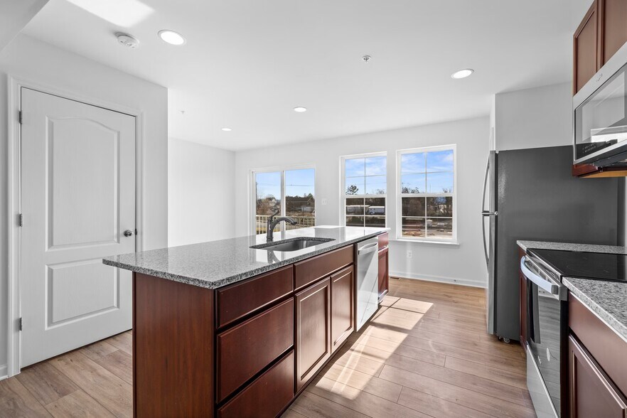 More Photos Of Peleton St., Hagerstown Apartments For Sale