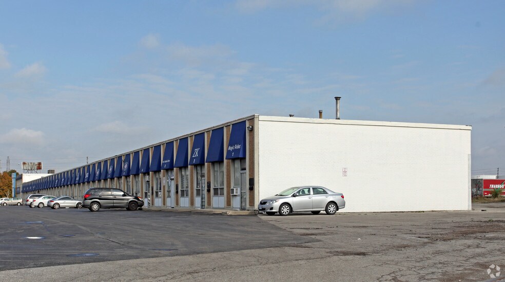 Primary Photo Of 1177 Finch Ave, Toronto Warehouse For Lease