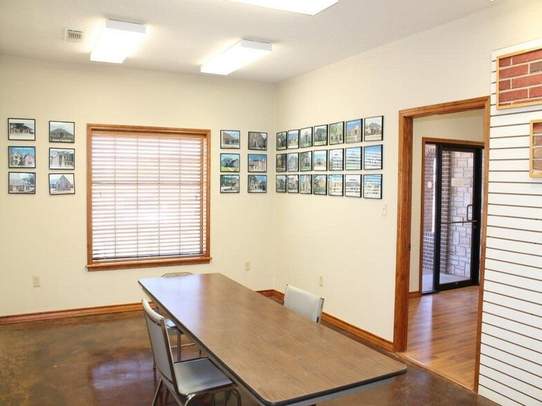 More Photos Of 3097 Brick Plant Rd, Snyder Manufacturing For Sale