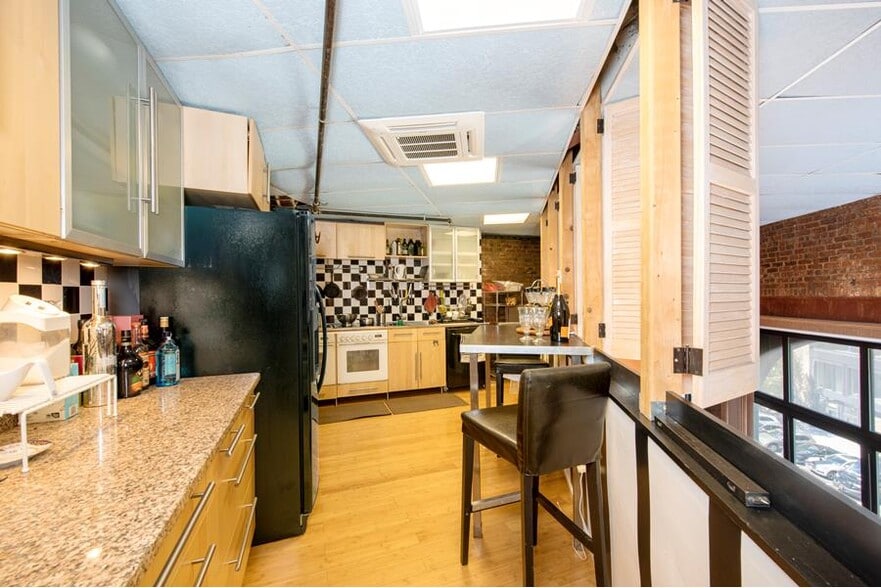 More Photos Of 6 Hancock Pl, New York Theater Concert Hall For Sale