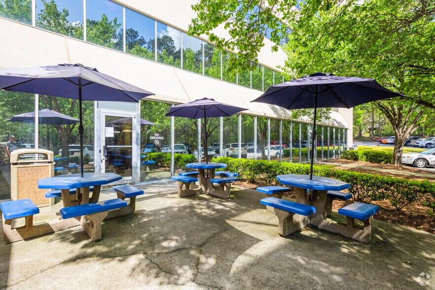 More Photos Of 140 Stoneridge Dr, Columbia Coworking Space