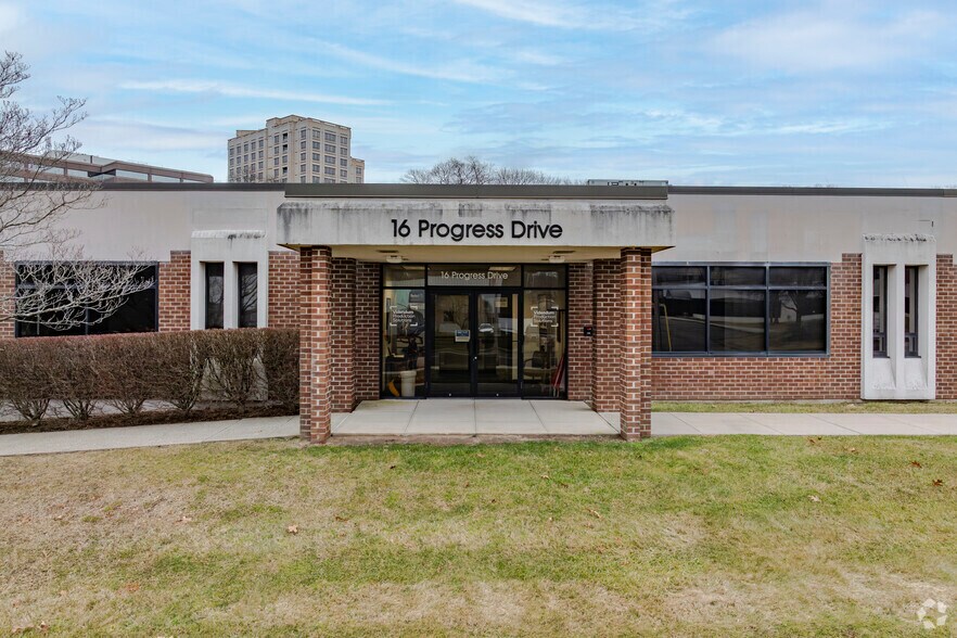 More Photos Of 14-20 Progress Dr, Shelton Office For Lease