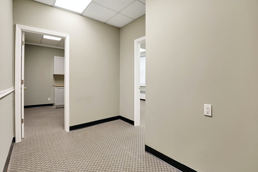 More Photos Of 45 N Village Ave, Rockville Centre Office For Sale