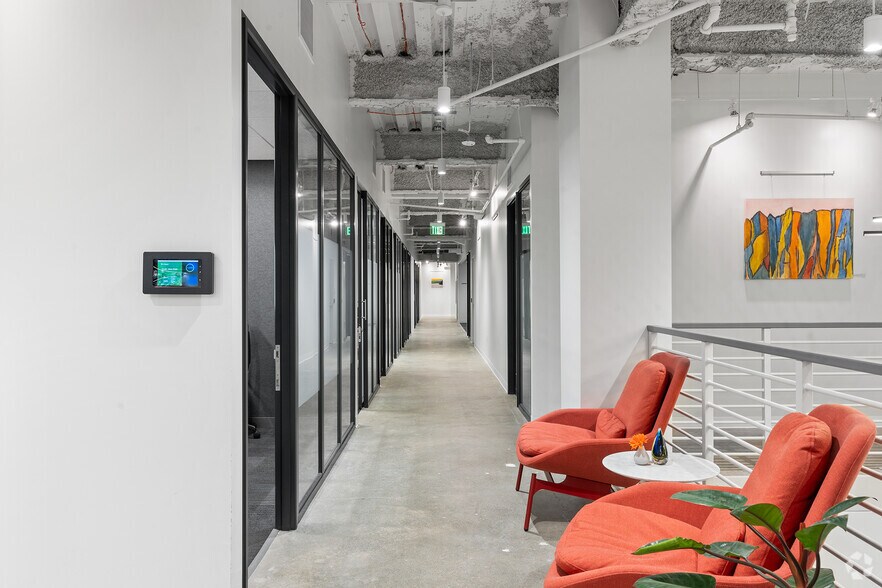 More Photos Of 44 S Broadway, White Plains Coworking Space