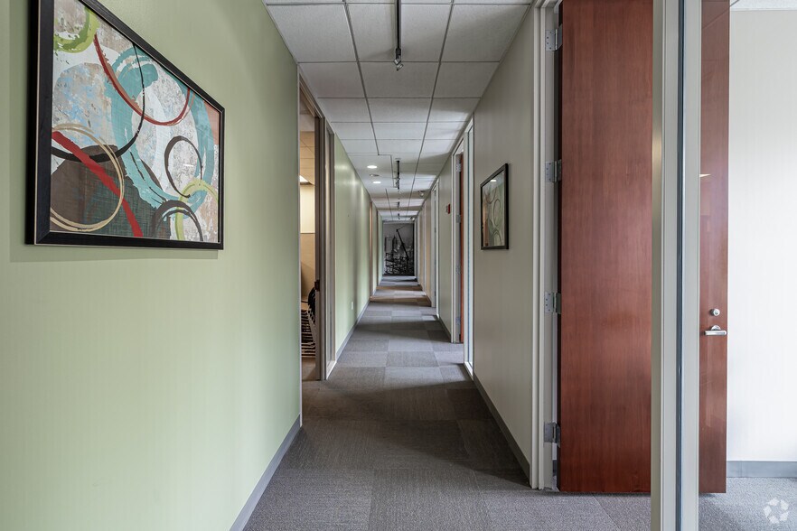 More Photos Of 440 Wheelers Farms Rd, Milford Office For Lease