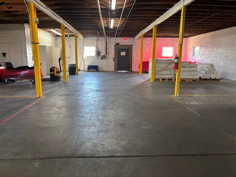 More Photos Of 1811 Florida Ave, Quincy Warehouse For Lease