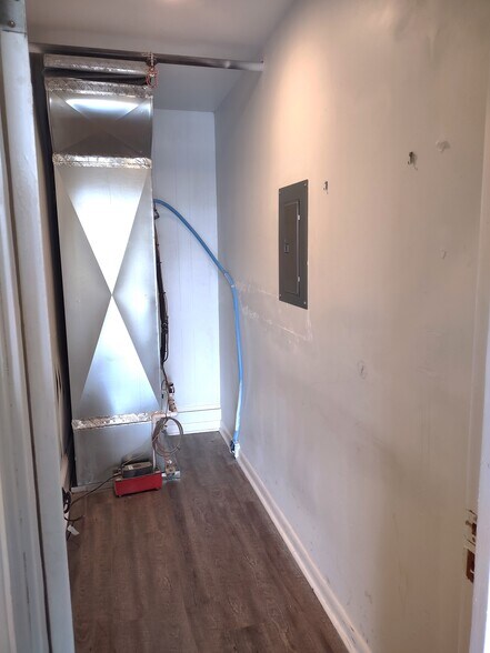 More Photos Of 801 Church St, Lynchburg Office Residential For Lease