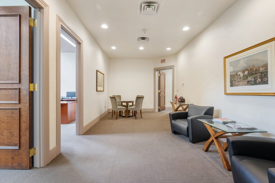 More Photos Of 820 Evergreen Ave, Pittsburgh Office For Lease