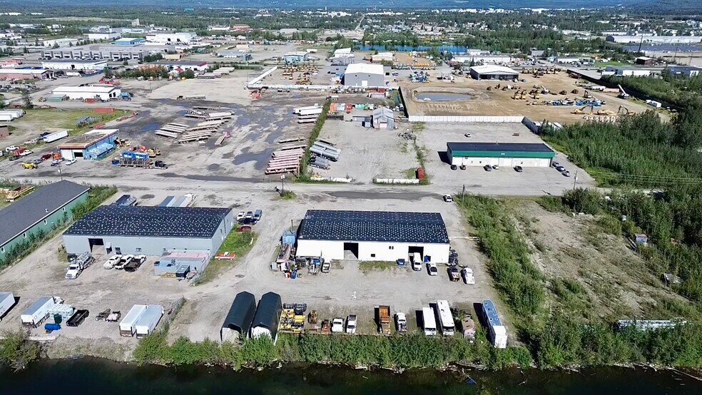 More Photos Of 1285 Queens Way, Fairbanks Warehouse For Sale