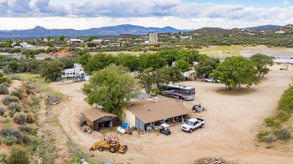 More Photos Of 8355-8365 S Highway 89, Kirkland Trailer Camper Park For Sale