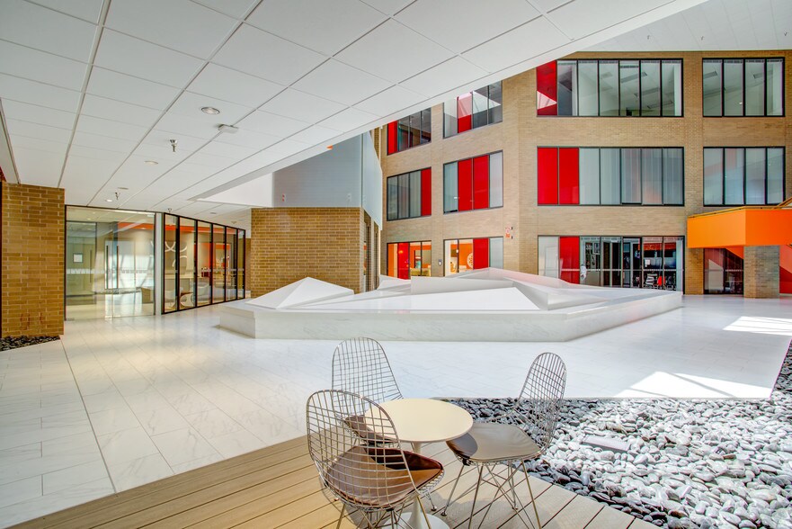 More Photos Of 7676 Hillmont St, Houston Office For Lease