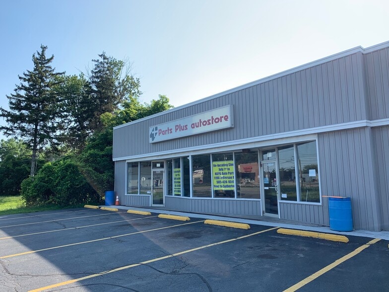 More Photos Of 2856-2862 Henrietta Rd, Rochester Unknown For Lease
