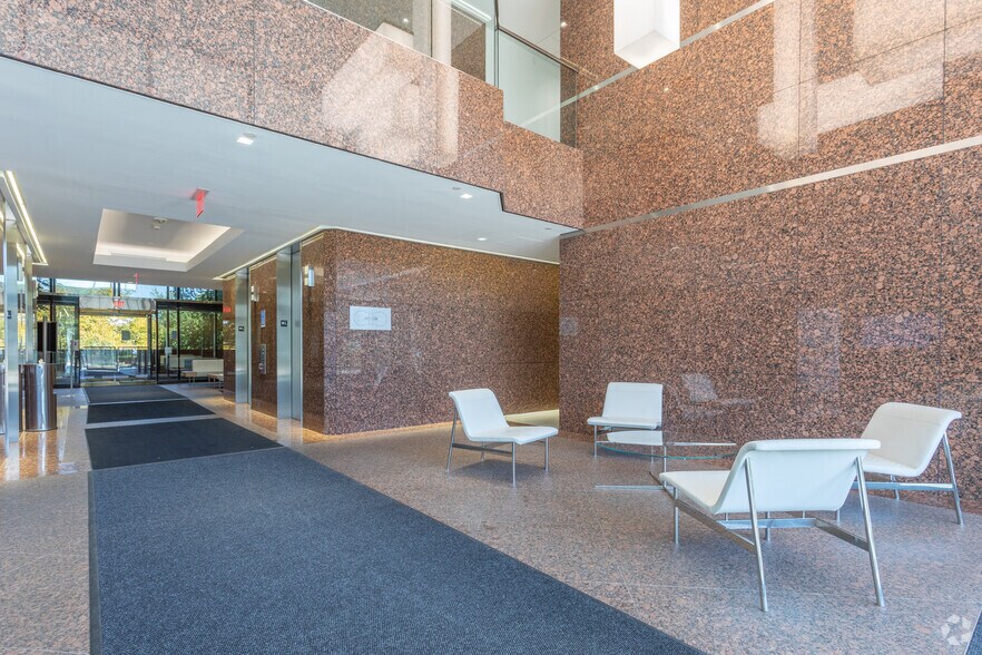 More Photos Of 11350 Random Hills Rd, Fairfax Office For Lease