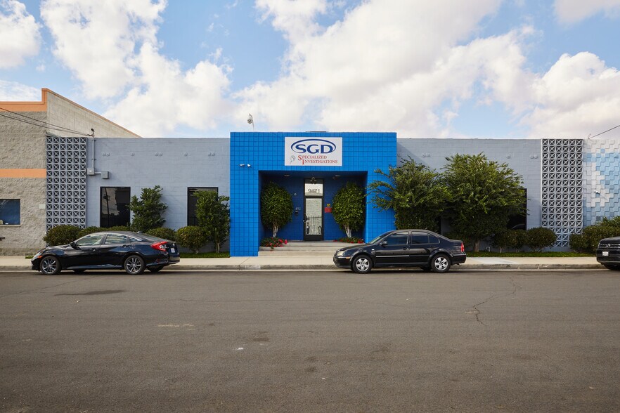 Primary Photo Of 9171 Gazette Ave, Chatsworth Manufacturing For Sale