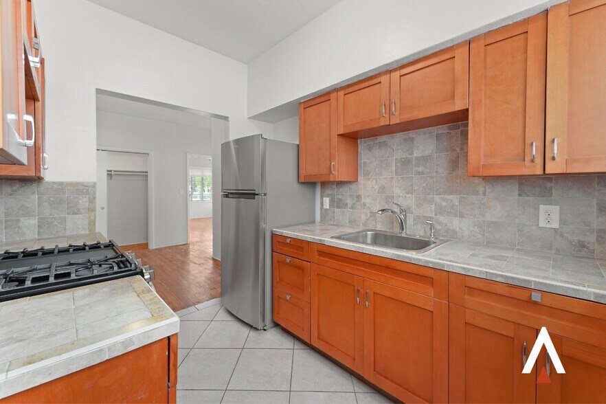 More Photos Of 531 16th St, Miami Beach Apartments For Sale