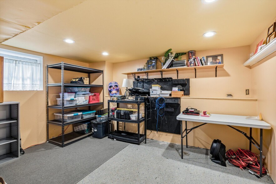 More Photos Of 340 NW 7th St, Corvallis Office Residential For Sale