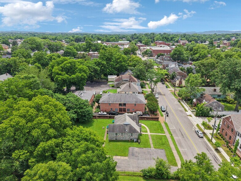 More Photos Of 234 4th Ave N, Franklin Office Residential For Sale