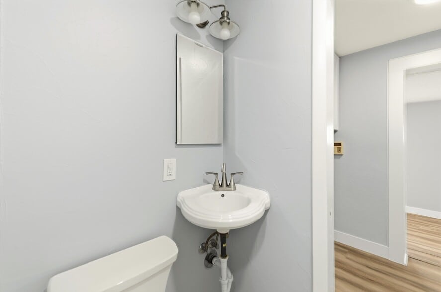 More Photos Of 50 N 6th Ave, Brighton Office Residential For Sale